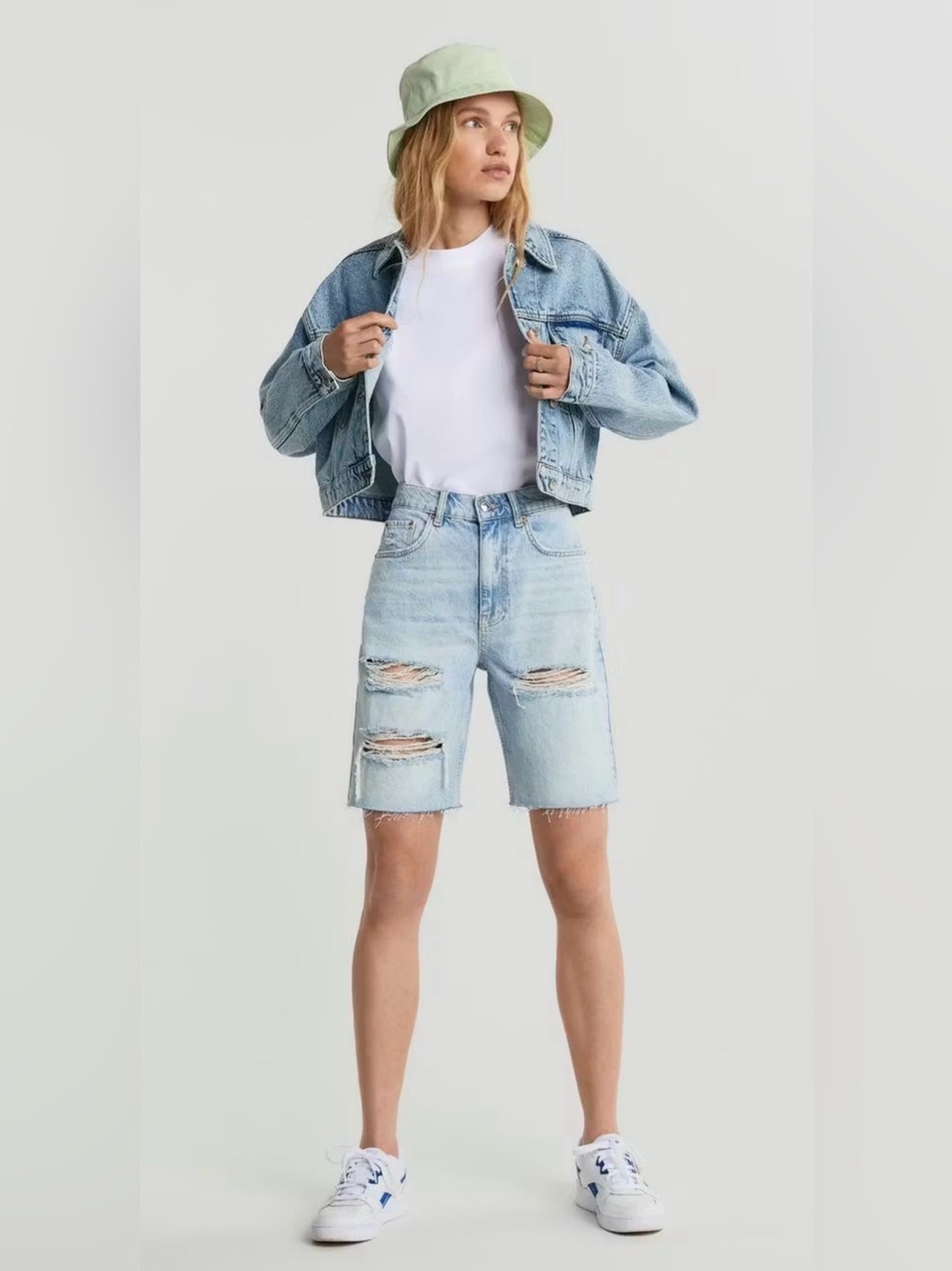 Gina Tricot Light Wash Distressed Denim Shorts